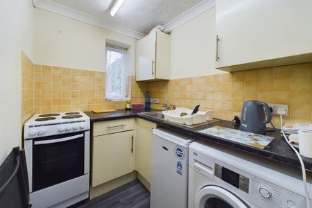 Studio to rent - Photo 4