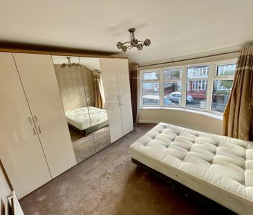 3 bedroom semi-detached house to rent - Photo 5