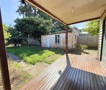 COMFORT, SPACE & LOCATION IN VIBRANT FAIRFIELD - Photo 6