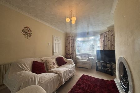 Christopher Way - Photo 2