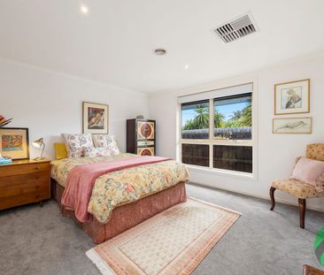 Spacious & Low-Maintenance Living - Photo 2