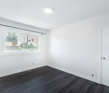 For Lease - 227 Stevenson Road Unit# MAIN, Oshawa, Ontario - Photo 5