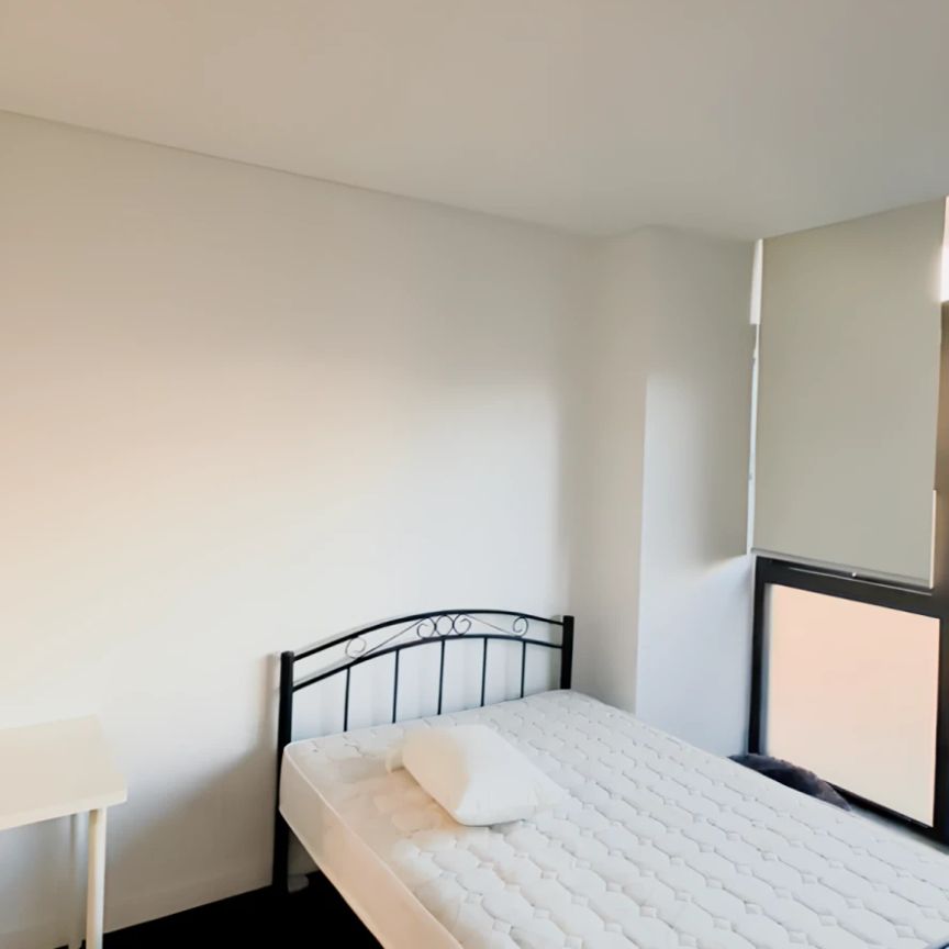 2 bed 2 bath-236-Master room - Photo 1