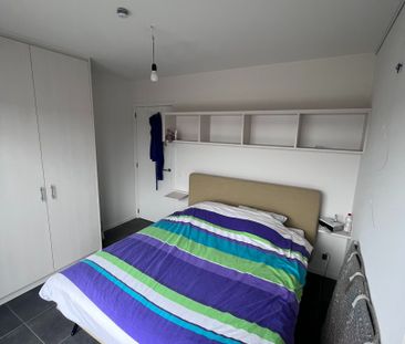 Zeer aangenaam 2SLP-appartement met 2 grote terrassen nabij de Bour... - Foto 1