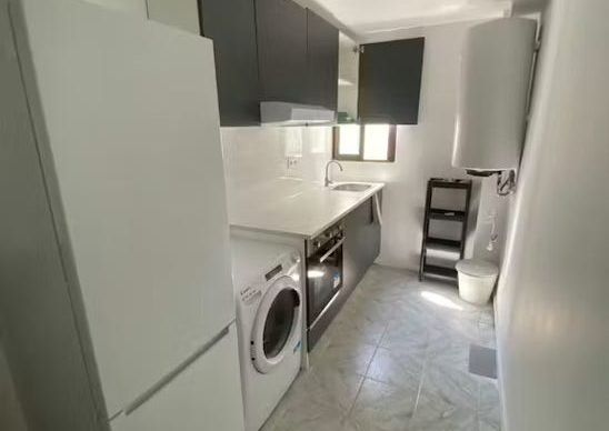 Carrer San Edesio, Manises, Valencian Community 46940