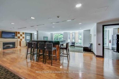 For Lease - 8 Scollard Street Unit# 1201, Toronto, Ontario - Photo 4