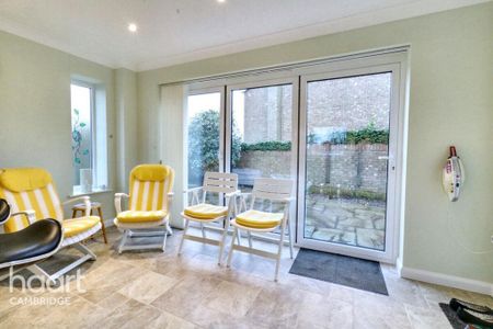 3 bedroom semi-detached house to rent - Photo 2