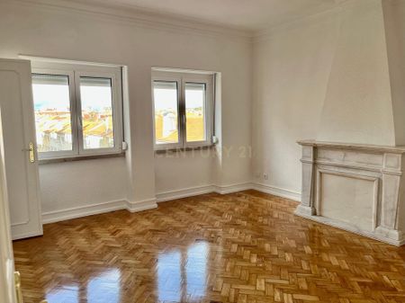 Rua Maria amália vaz de Carvalho, Alvalade, Lisbon 1700-295 - Photo 3