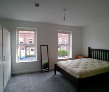 B, 85 Haypark Avenue, Belfast, BT7 3FE - Photo 5