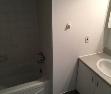 Studio 1480 LATERRIÈRE - Photo 2