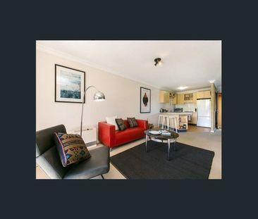 WARM & HOMELY | CONVEINIENT PARKDALE LOCATION! - Photo 1