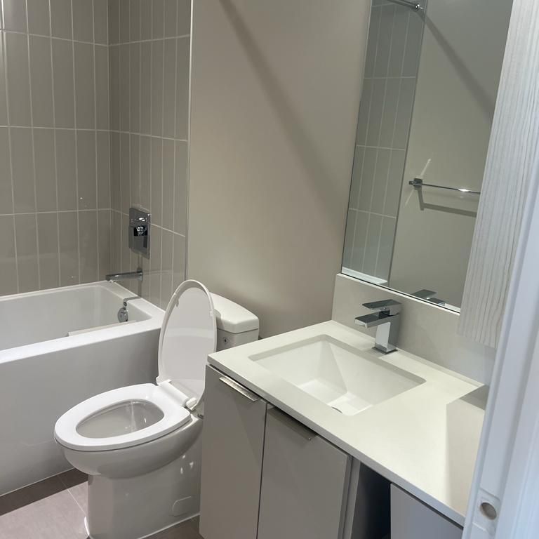 For Lease - 3900 Confederation Parkway Unit# 5605, Mississauga, Ontario - Photo 1