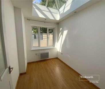 2 bedroom end of terrace house to rent - Photo 1