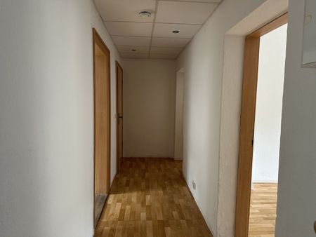 Sonnige Balkonwohnung, unweit der Königsheide ***Laminat***Badewanne*** - Foto 2