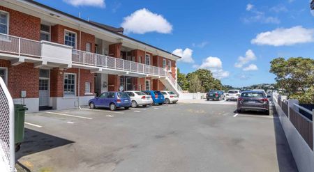 Iconic Northland Fire station - Photo 4