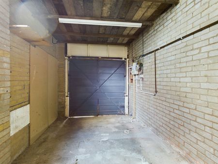 Semi-detached house to rent on - Photo 5