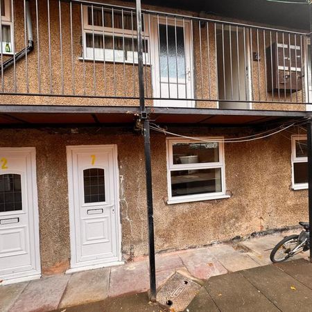 Studio to rent - Photo 4