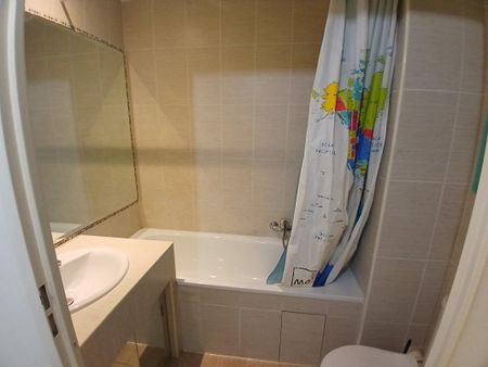 Location Appartement 2 pièces Meublé 29m² ANTIBES 06160 - Photo 2