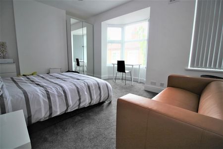 26 Brazil Street, Leicester, Leicestershire, LE2 7JA - Photo 2
