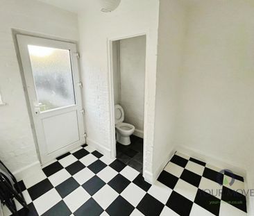 3 bedroom semi-detached house to rent - Photo 6