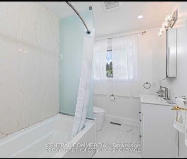 For Lease - 38 Child Dr Drive Unit# Main Floor, Aurora, Ontario - Photo 2