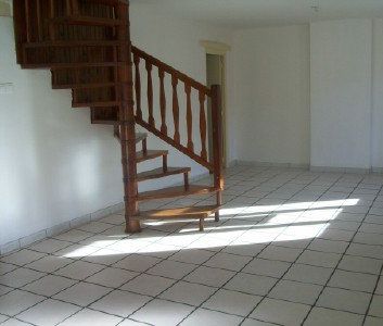 Location Maison 4 pièces 97m² - Photo 2