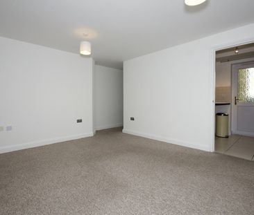 Brighthampton - Photo 2