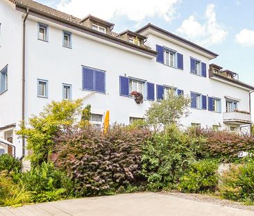 Gemütliche Dachgeschoss Wohnung in Amriswil - Photo 2