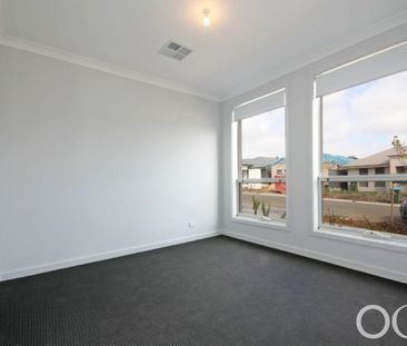 Open the Door to Hills Elegance - Photo 6