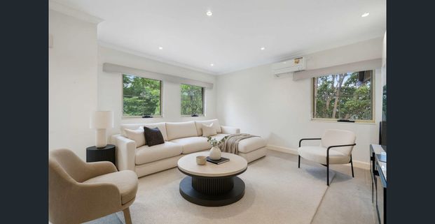 Comfort & Convenience with a dash of Character - Photo 1