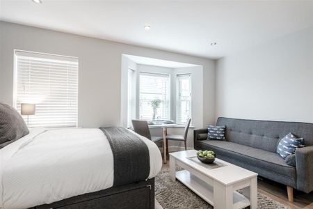 Studio to rent - Photo 2