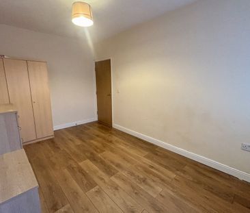 Sandiford Square - Photo 3