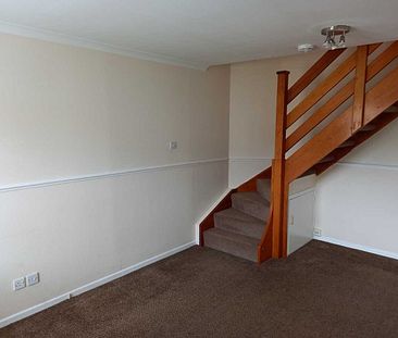 2 bed Semi-detached House - Photo 4