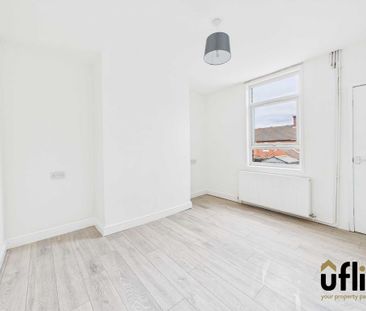 3 bedroom terraced house to rent - Photo 6