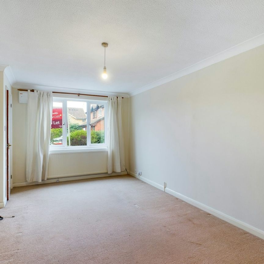 Terraced House to rent on - Photo 1