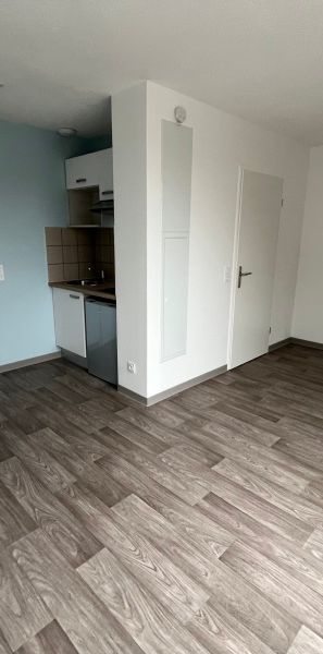 Location Appartement 1 pièce 19m² FRANQUEVILLE ST PIERRE 76520 - Photo 1