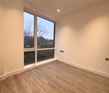 Roop House, Fleet, Hampshire, GU51 - Photo 1