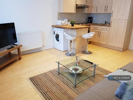 1 bedroom flat to rent - Photo 4