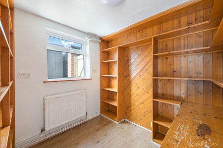 4 bedroom detached house to rent - Photo 5