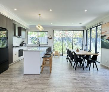 Exceptional Quality in the Heart of Kilsyth - Photo 2