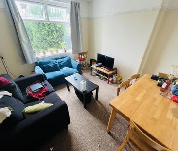 4 bedroom house to rent - Photo 1