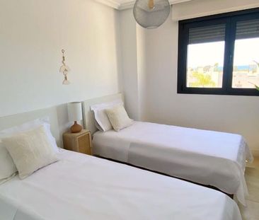 Luxury penthouse for rent in Estepona, Spain - Photo 6