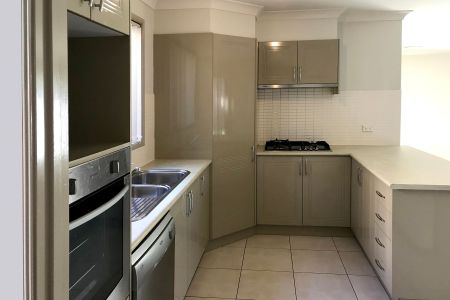 WELL PRESENTED HOME IN KELLYVILLE RIDGE - Photo 3