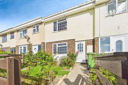 2 bedroom terraced house to rent - Photo 2