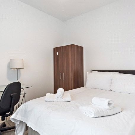 Park Road, London - Photo 1