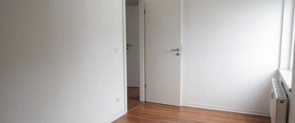 NEU !!! 4 Zimmer - Dachgeschosswohnung in Chemnitz Borna- Heinersdorf - Photo 1