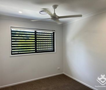 BRAND NEW ULTA MODERN LUXURY 3 BEDROOM TOWNHOUSE WITH DUCTED AIR-CO... - Photo 1