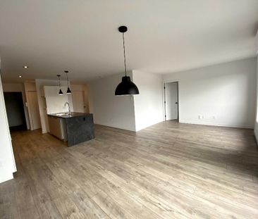 Logement 5 1/2 - Wifi inclus - Novembre 2025 - Saint-Jérôme - Photo 2