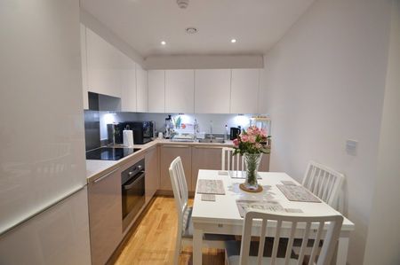 Windsor Road, Slough, Berkshire,SL1 - Photo 3