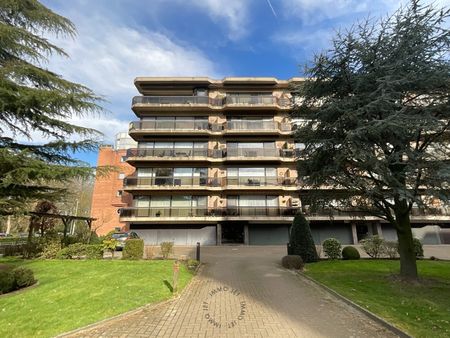 Energiezuinig appartement gelegen in centrum van Beveren met 2 slaapkamers en garage. - Photo 4